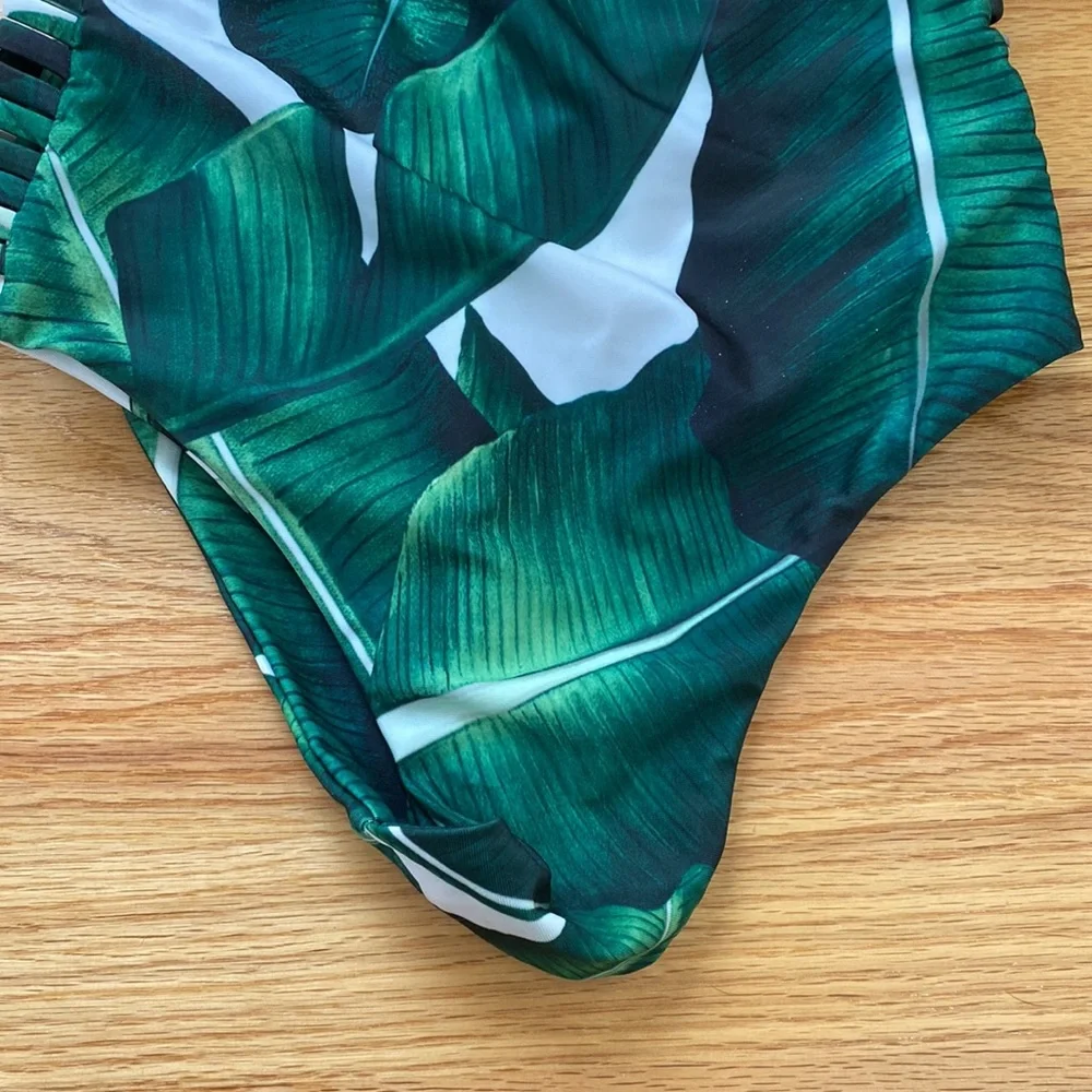 Cupshe Women’s One Piece Bathing Suit - Cheeky - Tropical Palm Leaves